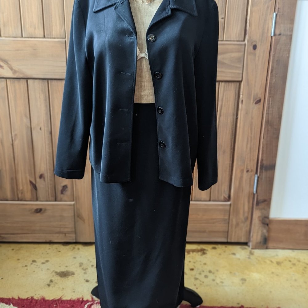 Briggs Skirt Suit